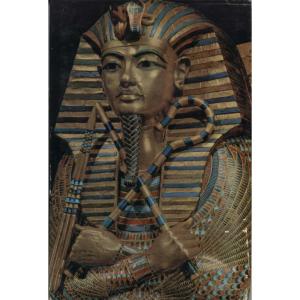 Tutankhamen by Christine Deswroches-Noblecourt