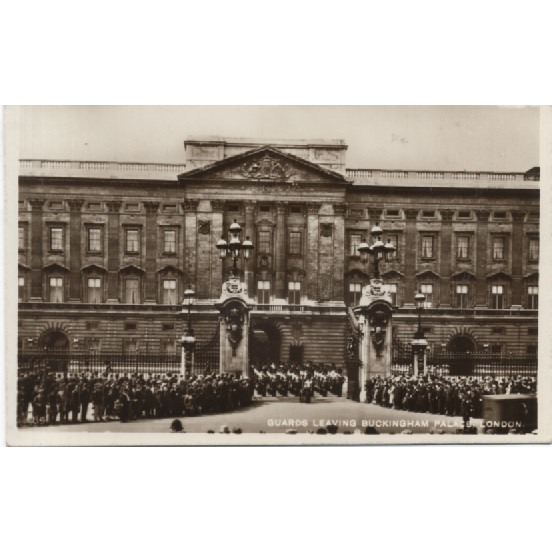 Buckingham Palace - London by n/a